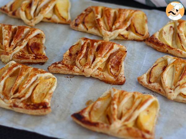 Express apple turnovers - quick recipe!