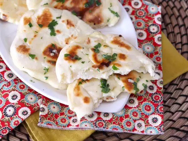 Recipe Express cheese naans