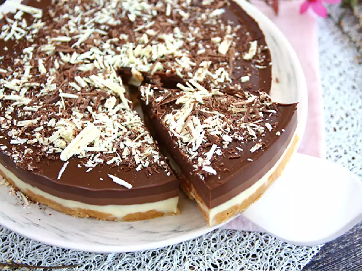 Extra creamy triple chocolate cake - photo 4