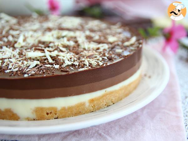 Extra creamy triple chocolate cake - photo 2