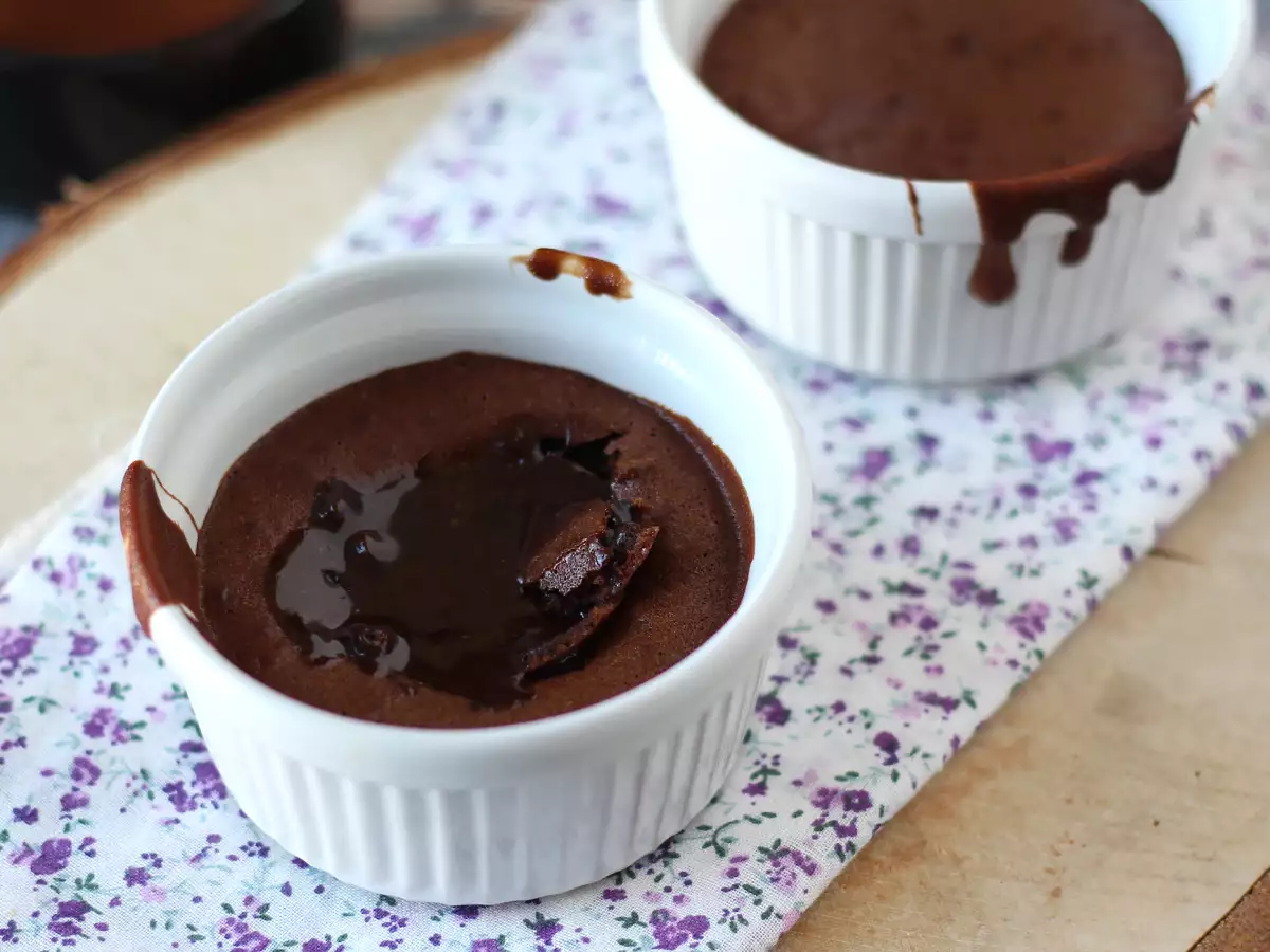 Extra-gooey air fryer chocolate fondants! - photo 6