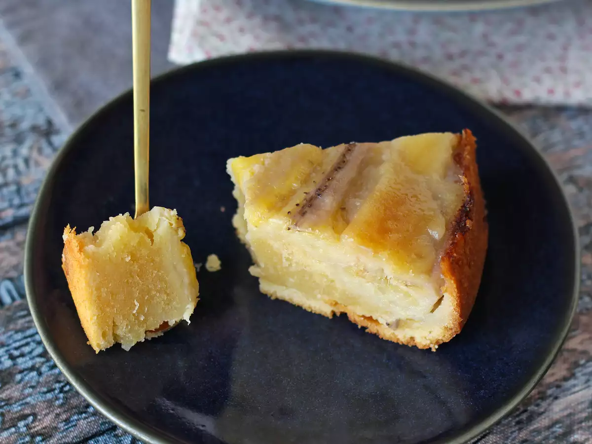 Extra-moist banana upside-down cake - photo 5