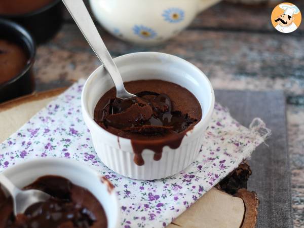 Extra runny airfryer chocolate fondants!