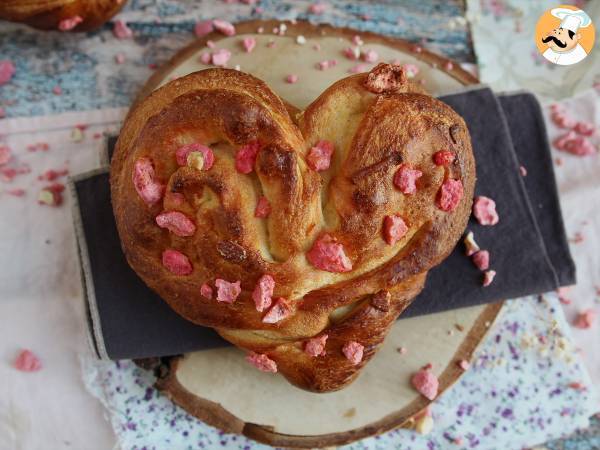 Extra soft heart-shaped brioches for valentine's day - photo 3