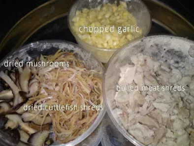 EZ Family Style Jiu Hoo Char [Stir Fried Yam Bean with Cuttlefish] - photo 3