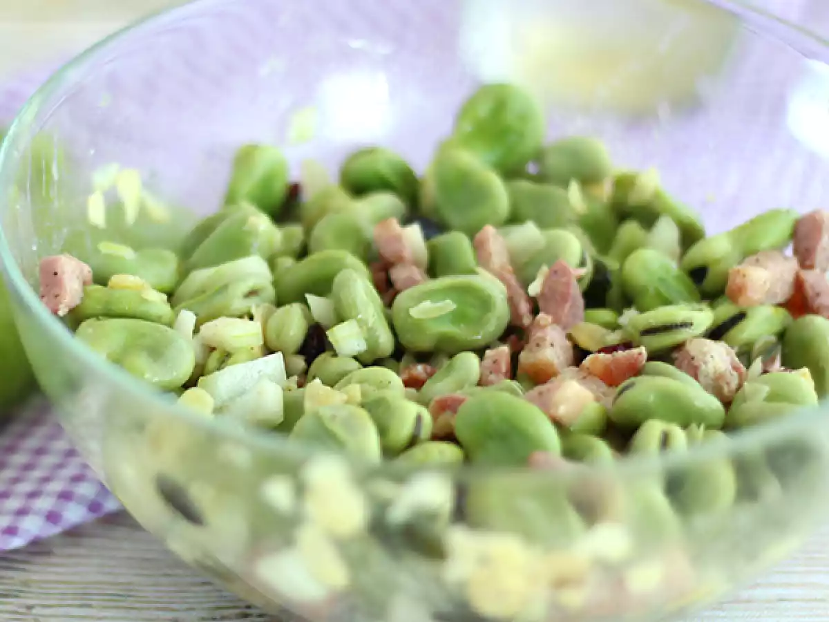 Fava bean salad with bacon - photo 2