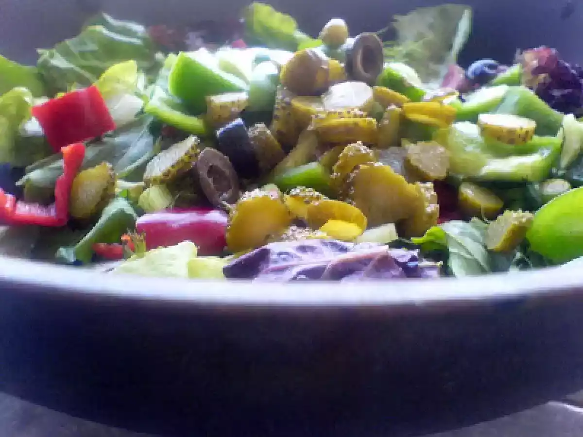 Fennel, Peppers, Lettuce Salad