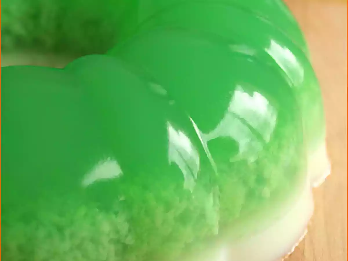 Fermented Glutinous Rice Pudding (Puding Tape Ketan Ijo) - photo 2