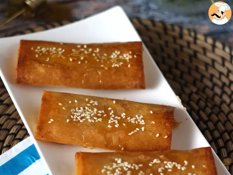 Feta Saganaki, the Greek recipe for crispy feta and honey, photo 4