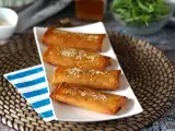 Feta Saganaki: the Greek recipe for crispy feta with honey, photo 1