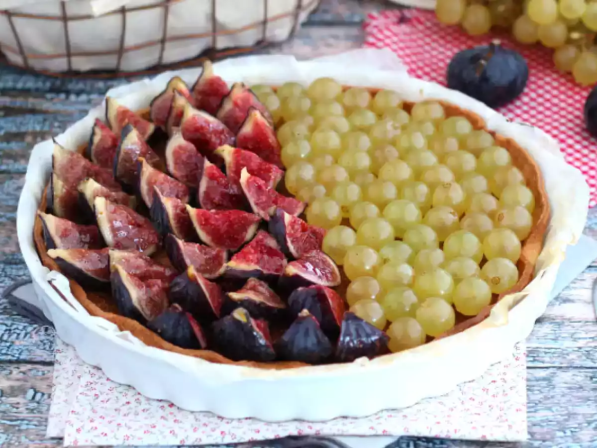 Fig and grape tart - photo 3