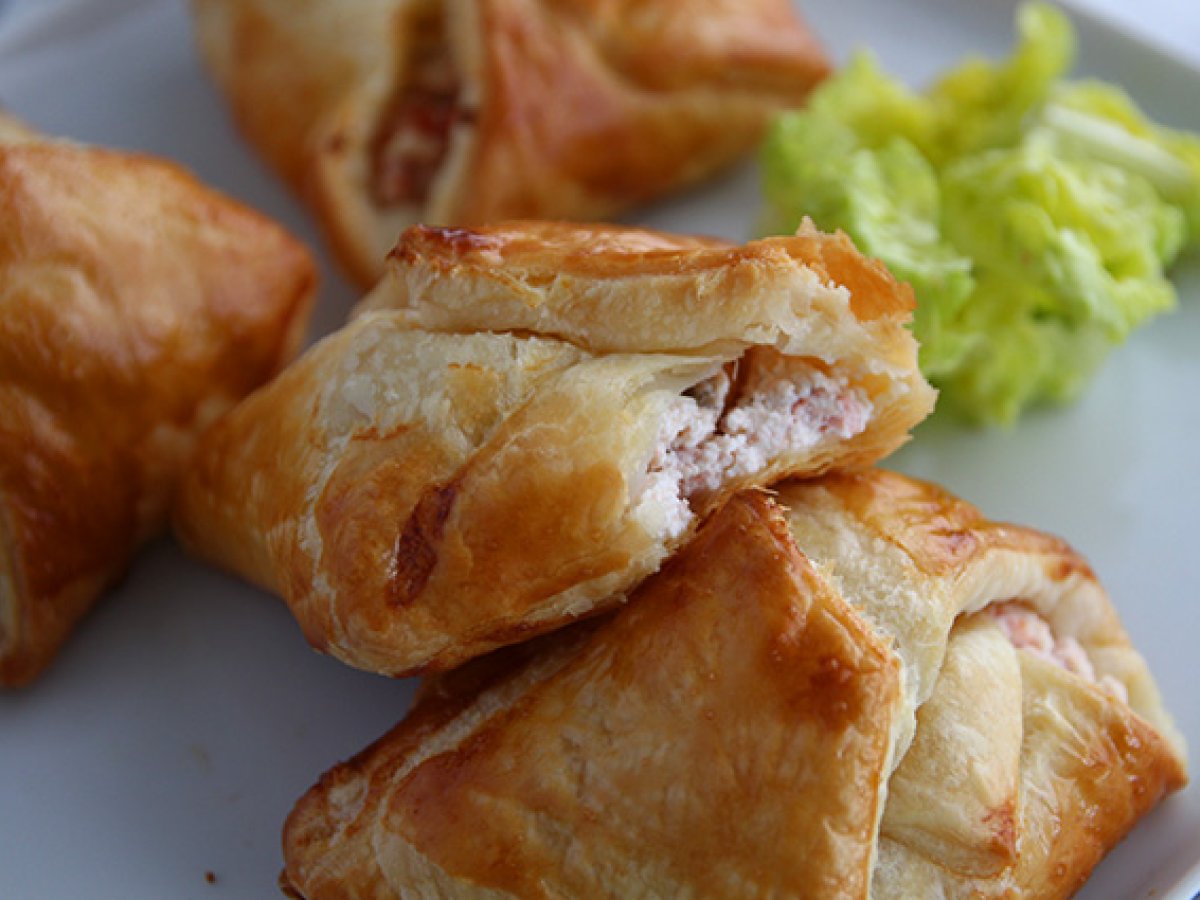 Flaky baskets with smoked salmon - photo 4