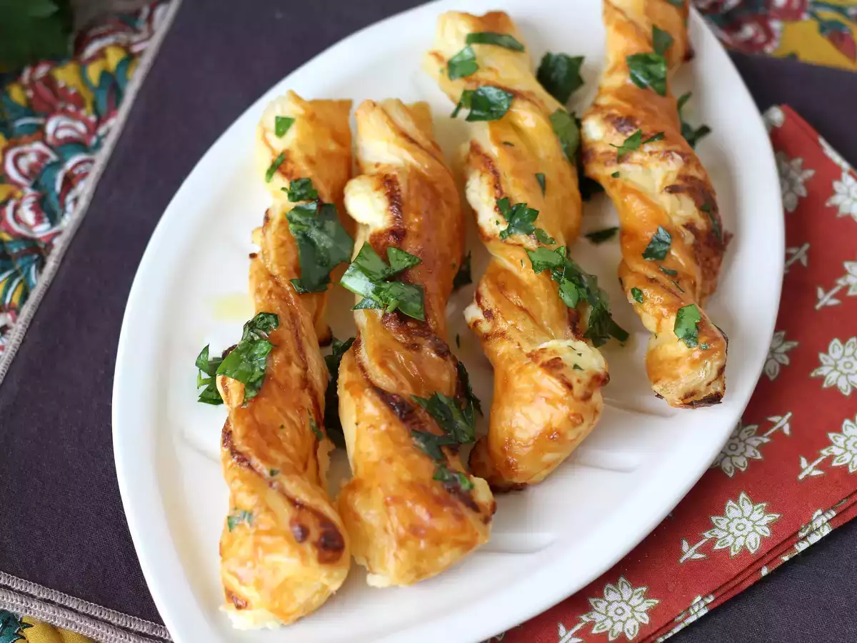 Flaky cheese twists with Airfryer - photo 6