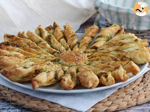 Flaky pesto star bread - photo 3