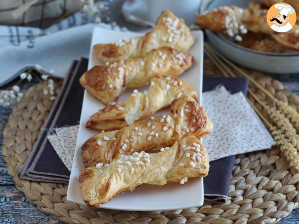 Flaky vanilla twists with pastry cream