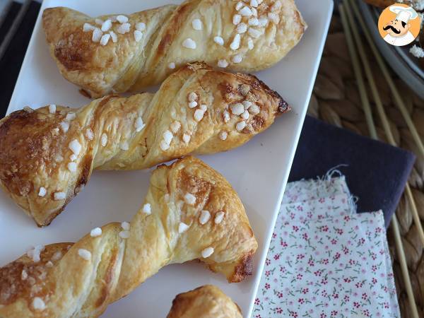 Flaky vanilla twists with pastry cream - photo 2