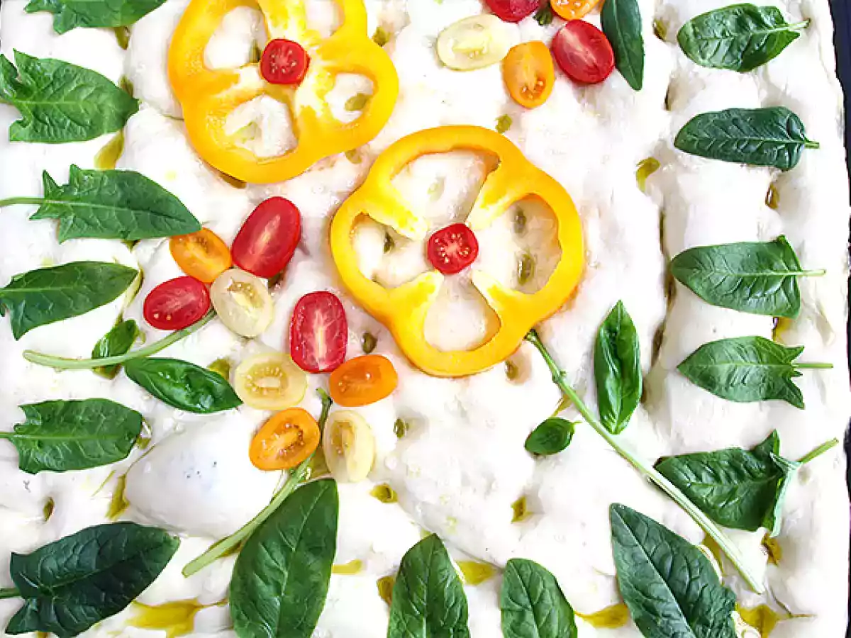 Floral focaccia - focaccia art - photo 3