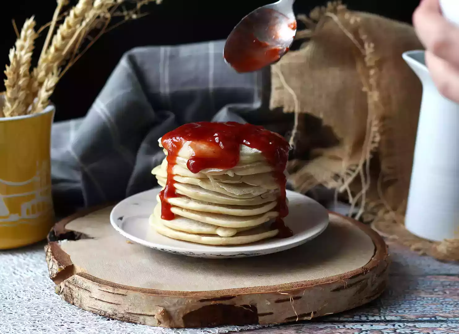 Fluffy vegan pancakes with flax egg: easy and egg-free recipe