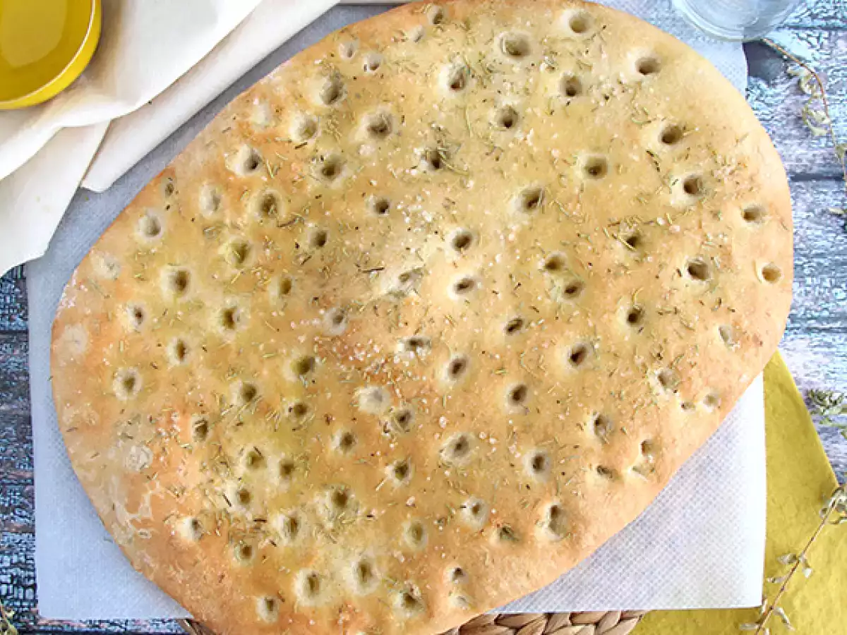 Focaccia, Italian rosemary bread - photo 3