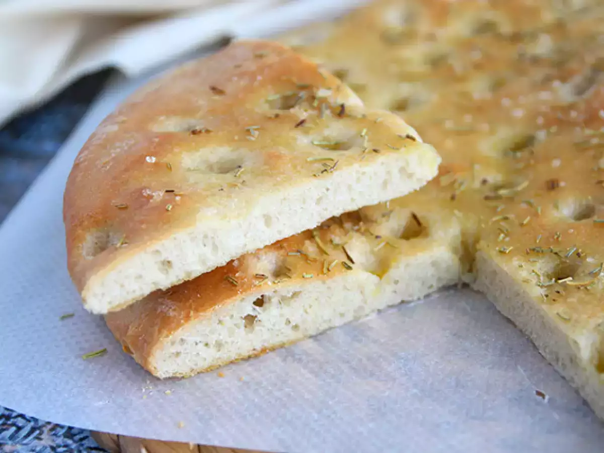 Focaccia, Italian rosemary bread - photo 4