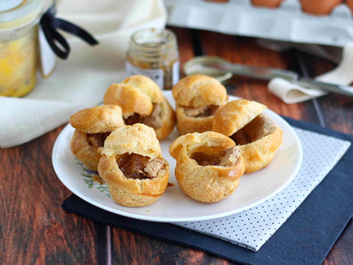 Foie gras and onion chutney choux