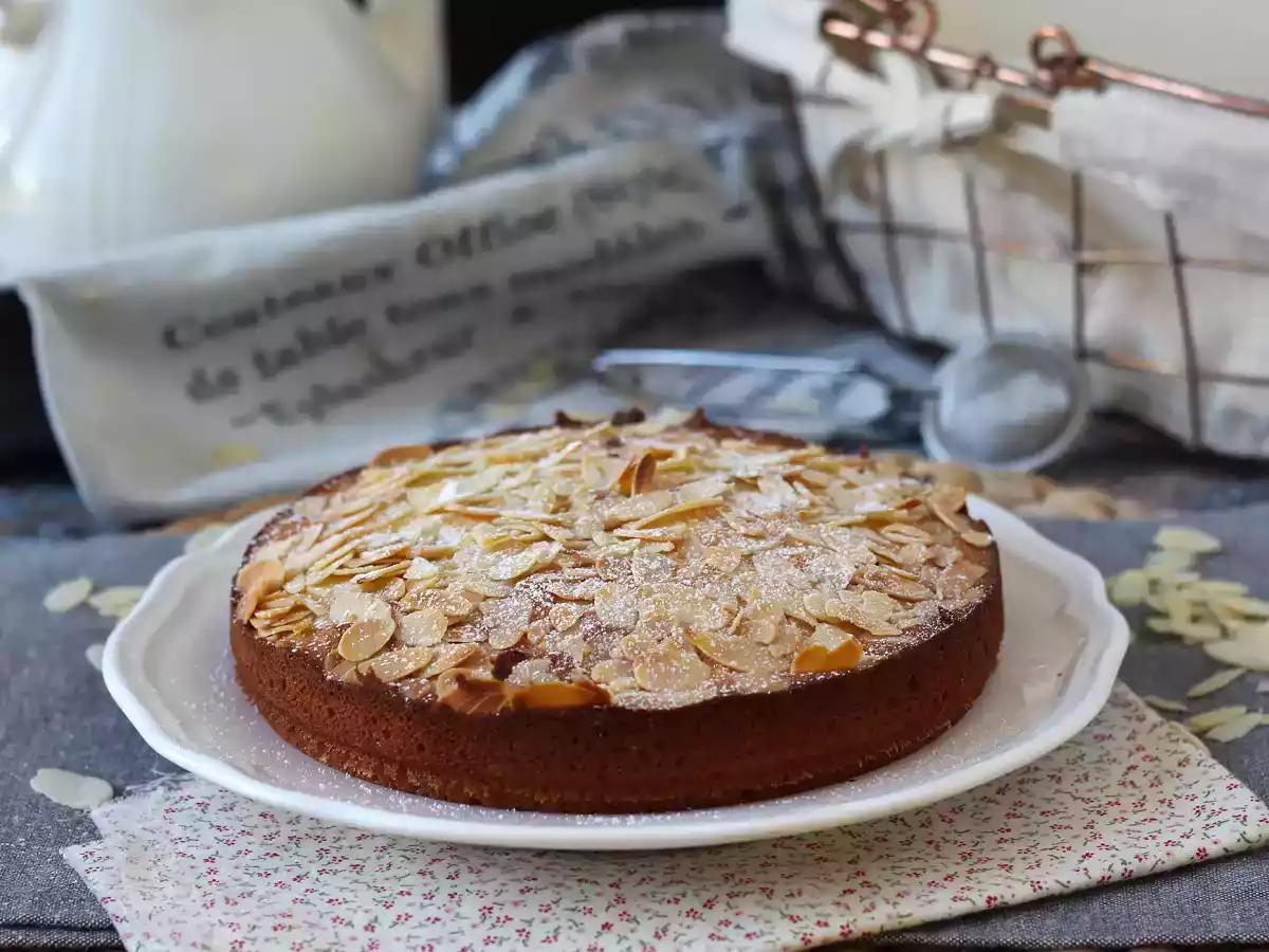 French amandier cake, the super soft almond cake - photo 2