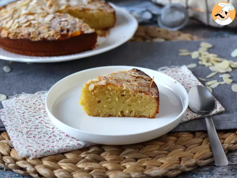 French Amandier cake, the super soft almond cake, photo 3
