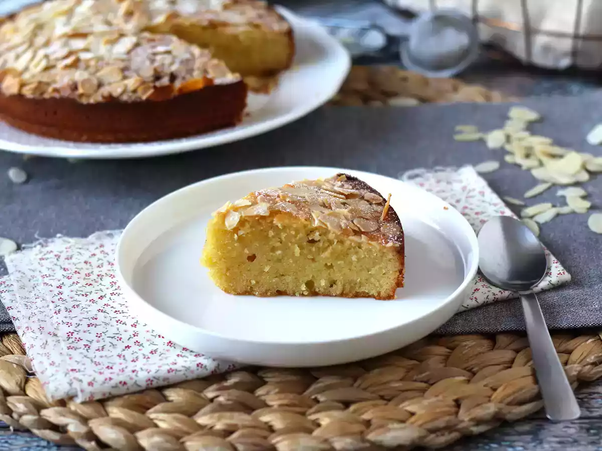 French amandier cake, the super soft almond cake - photo 3