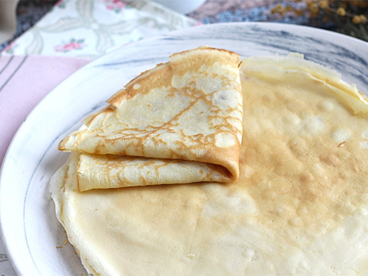 French crepes, the real recipe - Video recipe !