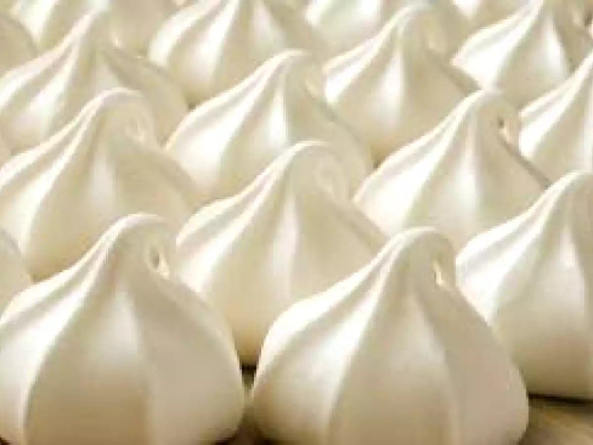 French Meringue Cookies