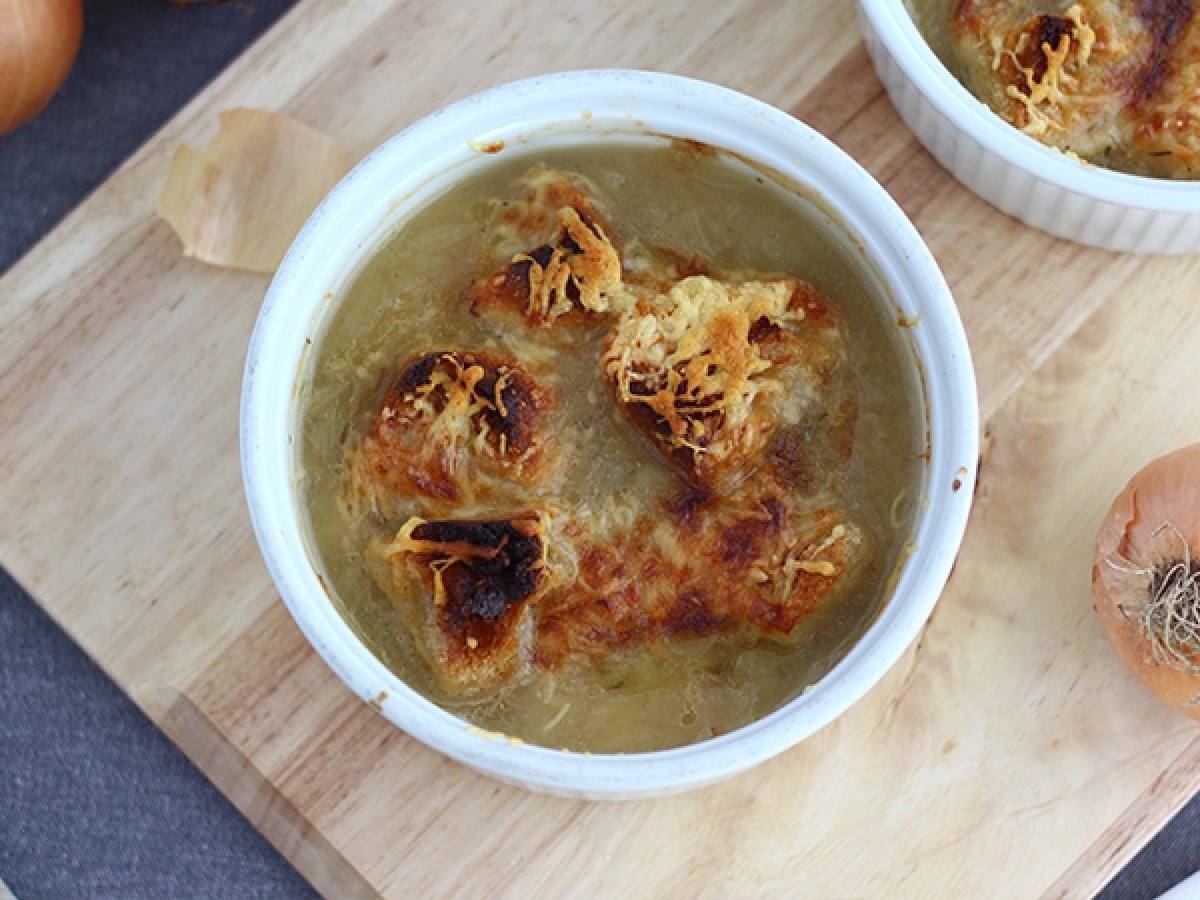 French onion soup - Video recipe! - photo 2