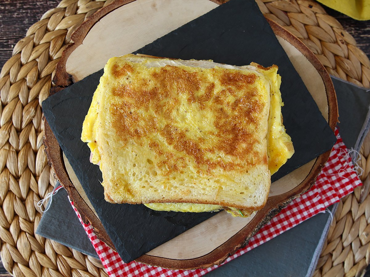 French toast omelette sandwich - Egg sandwich hack - photo 4