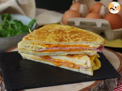 French toast omelette sandwich - Egg sandwich hack