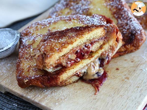 French toast with peanut butter and jelly