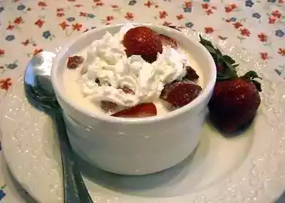 Strawberries with cream recipe - easy homemade dessert