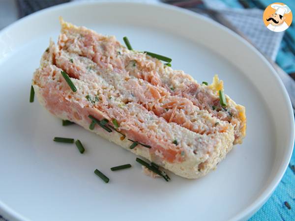 Fresh and smoked salmon terrine - photo 3