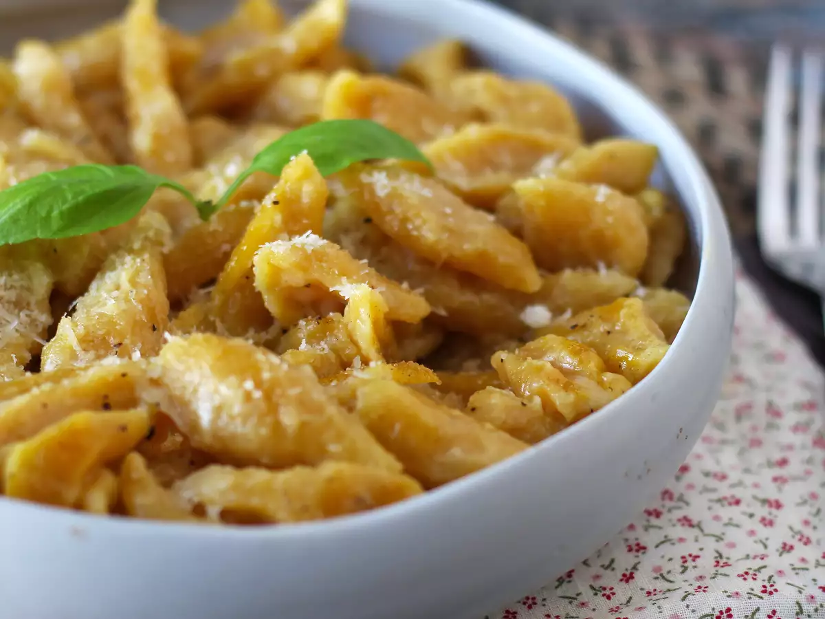 Fresh butternut squash pasta with just 2 ingredients - photo 4