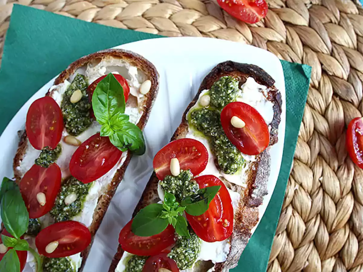 Fresh cheese, pesto, and cherry tomato toasts - photo 5
