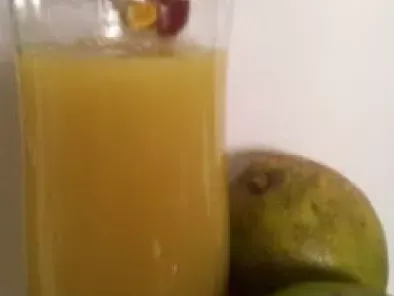 Fresh Homemade Golden Apple Juice - It's a Bajan Delight!
