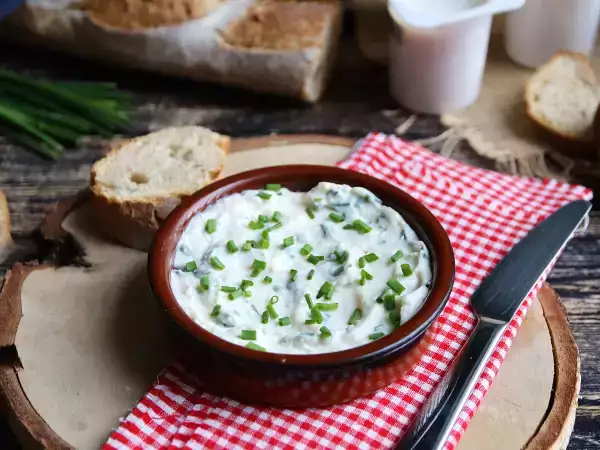 Recipe Fresh vegan cheese with garlic and herbs (soy-based!)