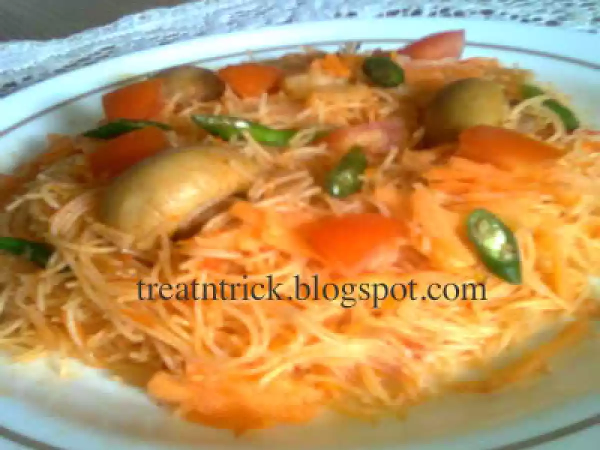 FRIED BEE HOON