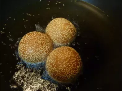 Fried Glutinous Rice Balls (Banh Cam & Banh Ran) - photo 2