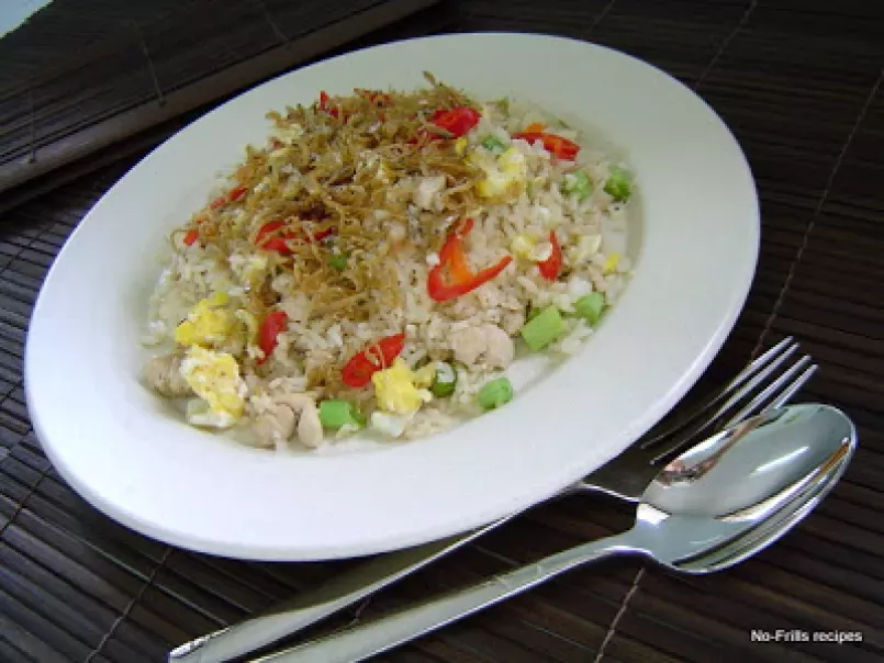 Fried rice with silver fish, photo 1