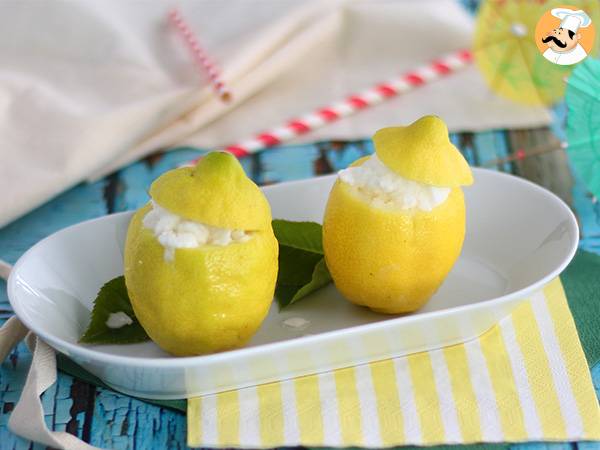 Frosted lemon, a refreshing sorbet