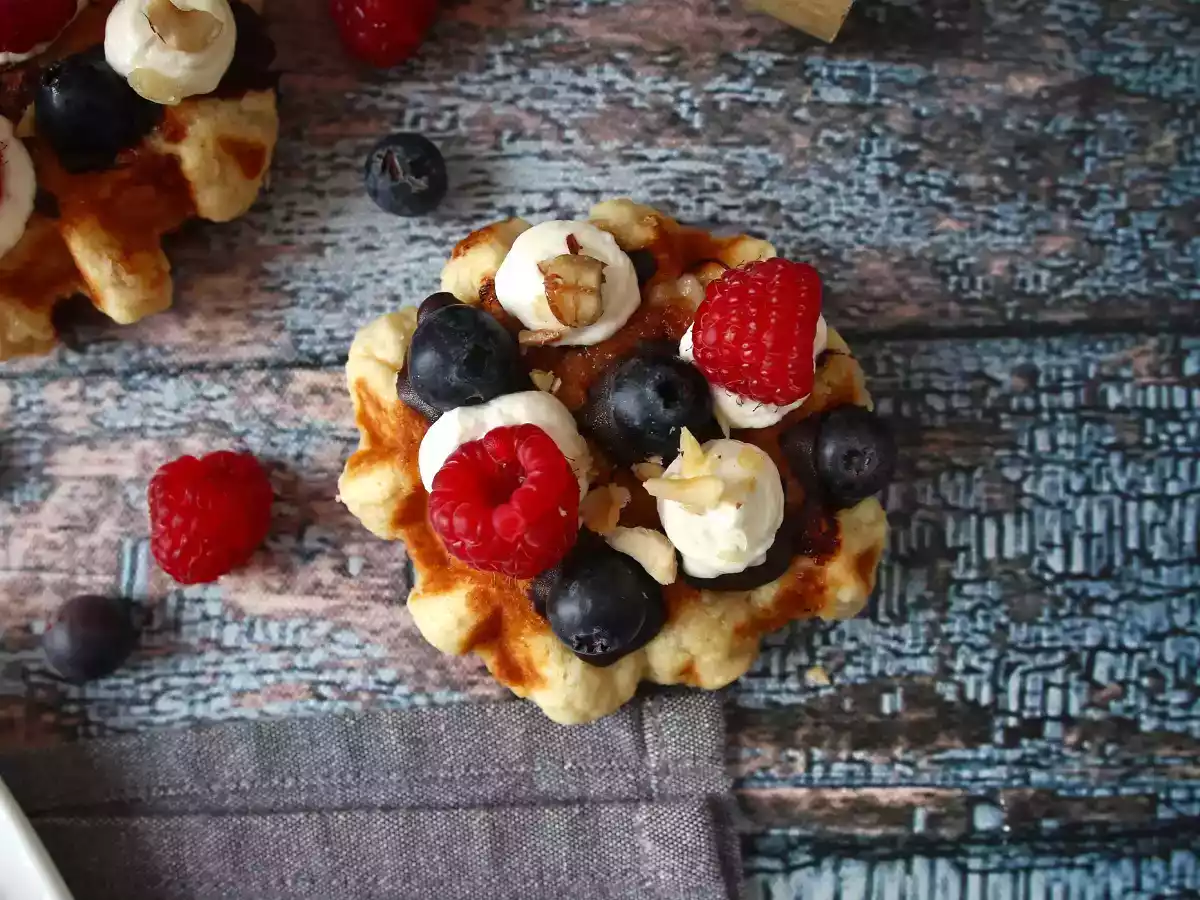 Fruit, chocolate and whipped cream waffles - photo 8
