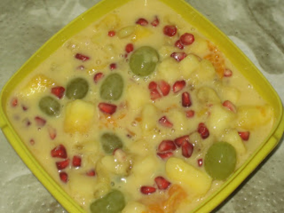 Fruit Salad with custard