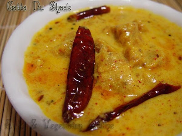 Gatta Nu Shaak / Kadhi (Gram-Flour Dumplings in Yogurt Sauce)