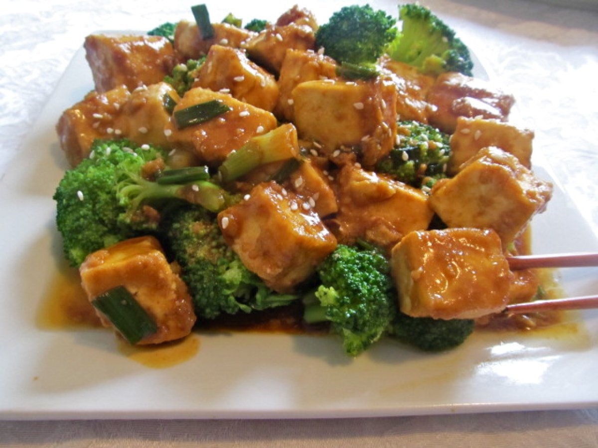 General Tso's Tofu Baked