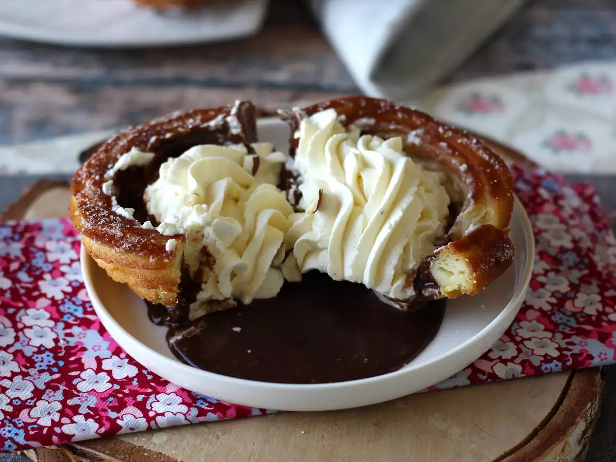 Generously filled baked churro bowls - photo 5