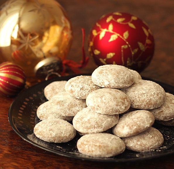 german christmas cookies pfeffernusse